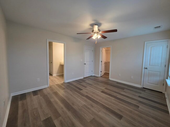 Building Photo - 2969 Old Field Rd