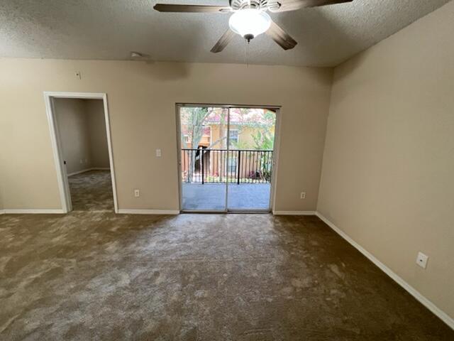 Building Photo - 5024 Lantana Rd