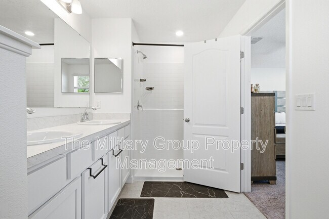 Building Photo - 3346 Penny Cove Ln