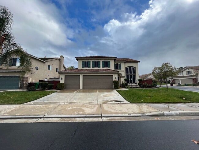 Building Photo - 40336 Cambridge St