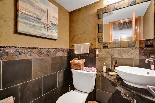 Building Photo - 401 Golden Isles Dr