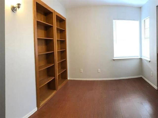 Building Photo - 2207 Gladstone Dr