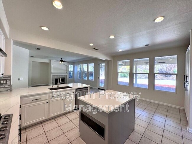 Building Photo - 23394 Blue Gardenia Ln