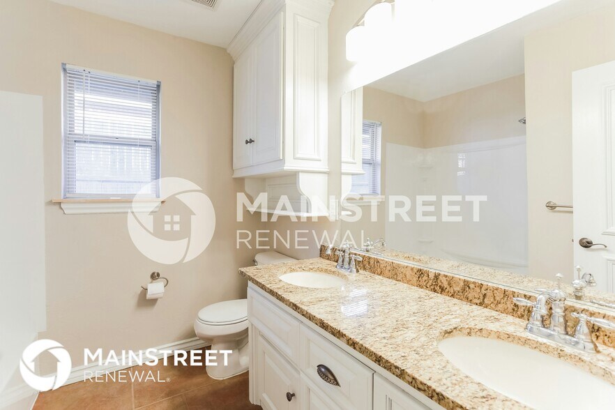 Building Photo - 4604 NW 162nd Ct