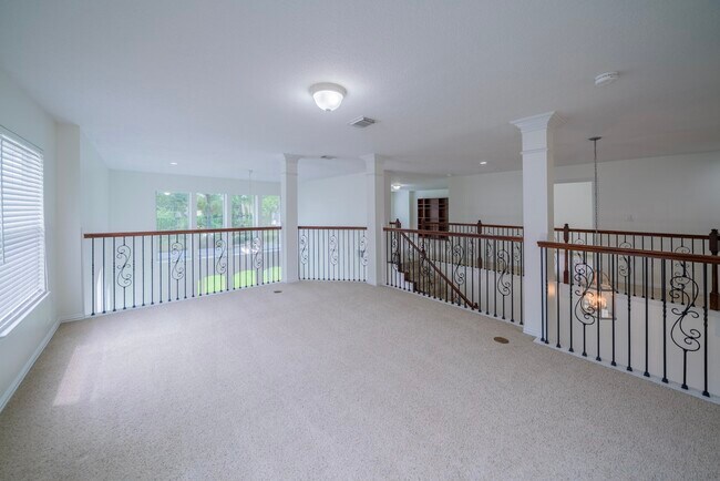 Building Photo - 1415 Sue Barnett Dr