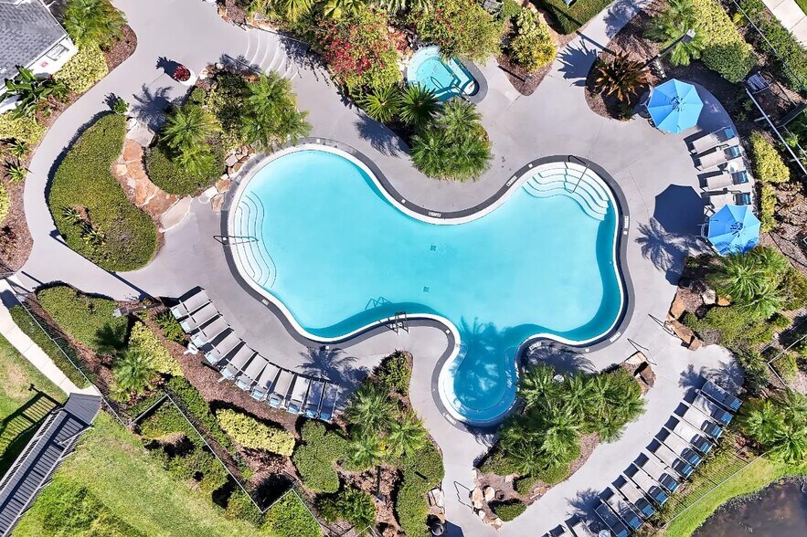 Building Photo - ARIUM Valencia Gardens