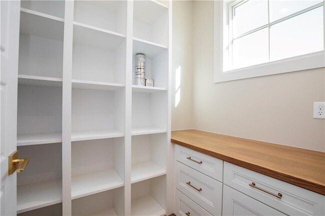 Building Photo - 4111 S Champions Dr