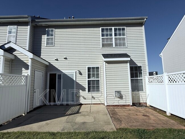Building Photo - 7549 Bluff Point Ln