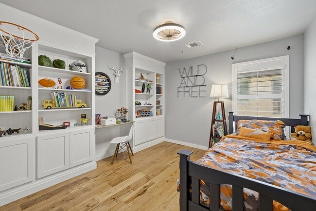 Building Photo - 4253 Canyon Glen Cir