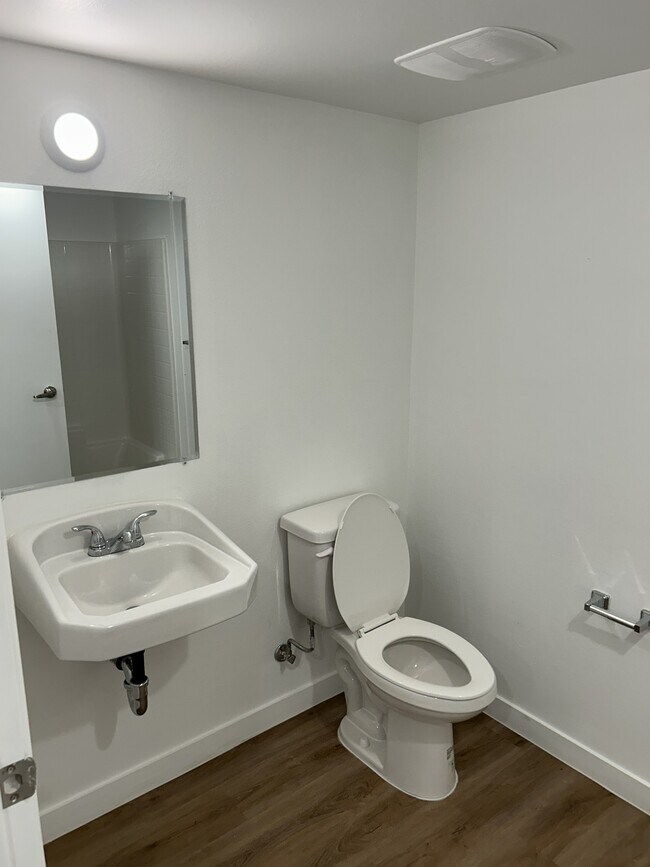 Floorplan - 11630-11640 S Main St (110 E. 116th St)