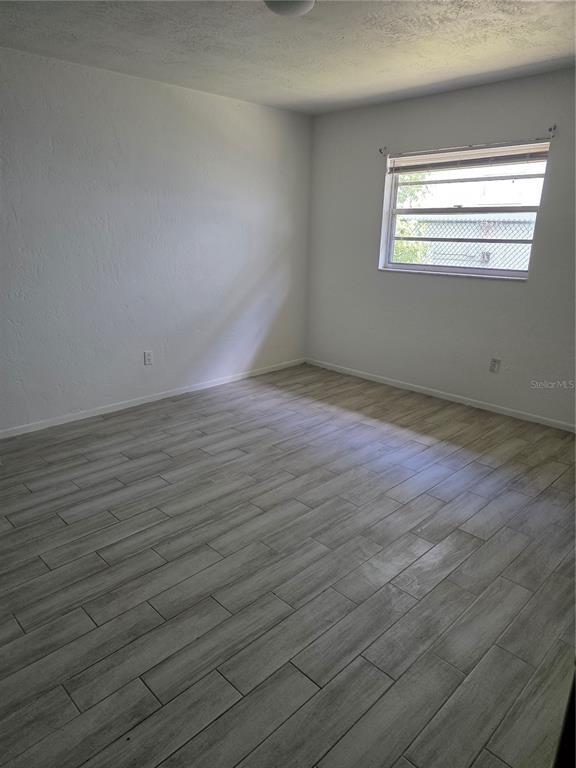 Building Photo - 830 N Clake Ave