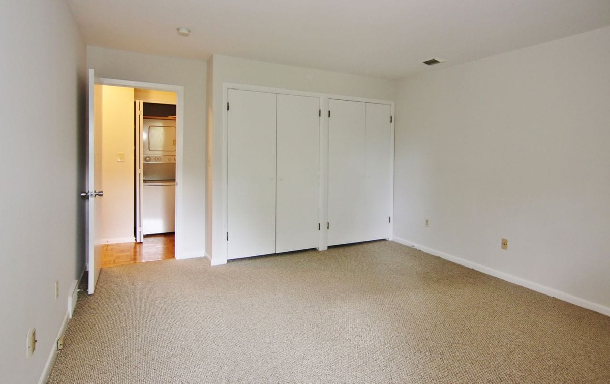 Building Photo - 249 Hamilton Ave