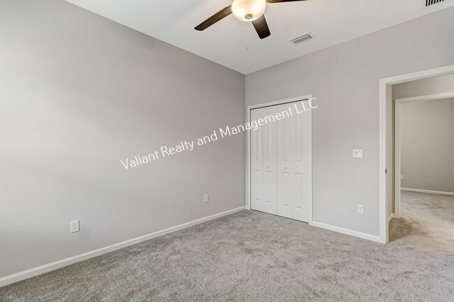 Building Photo - 278 Holly Forest Dr