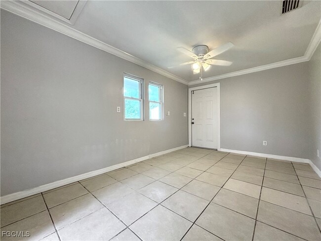 Building Photo - 448 Ellis St