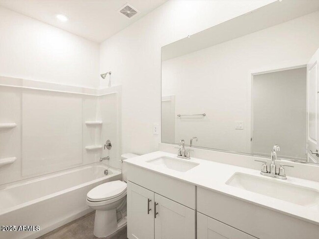 Building Photo - 41740 W Sonoran Trail