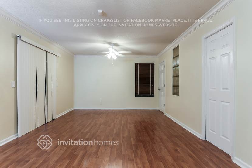 Building Photo - 5241 110th Ave N