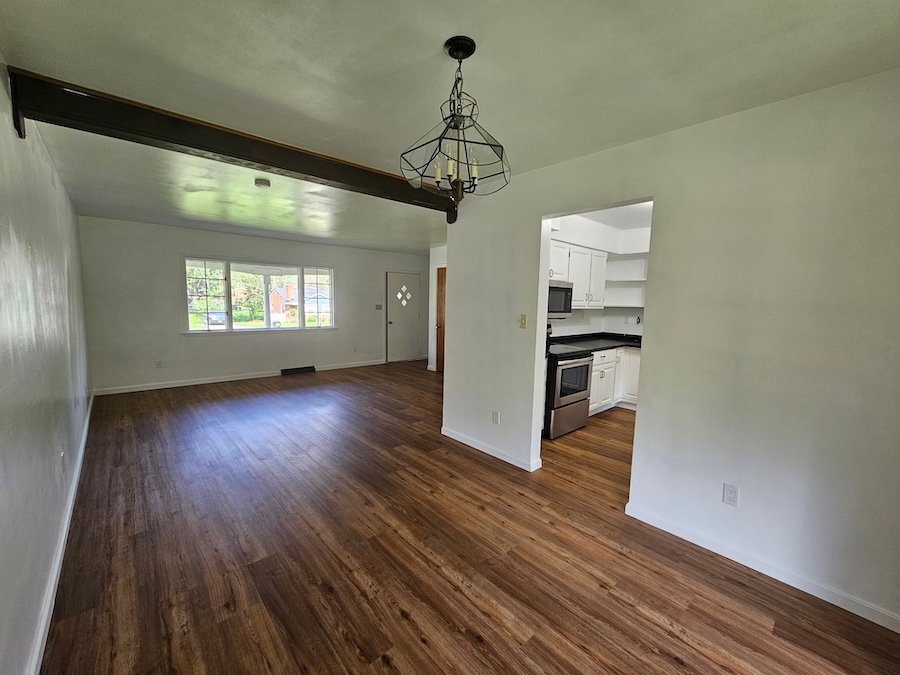 Building Photo - 677 Peach Tree Ln