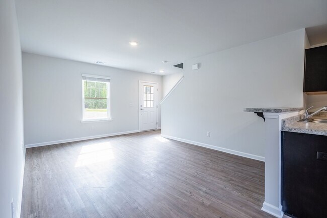 Building Photo - Oglethorpe Landing