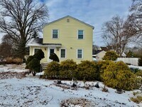 Building Photo - 146 Leghorn Ave