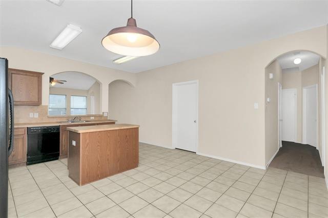 Building Photo - 5712 Country Valley Ln