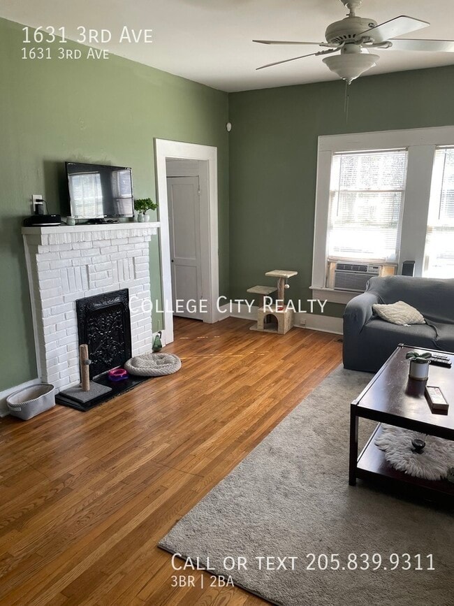 Building Photo - 1631 3rd Ave