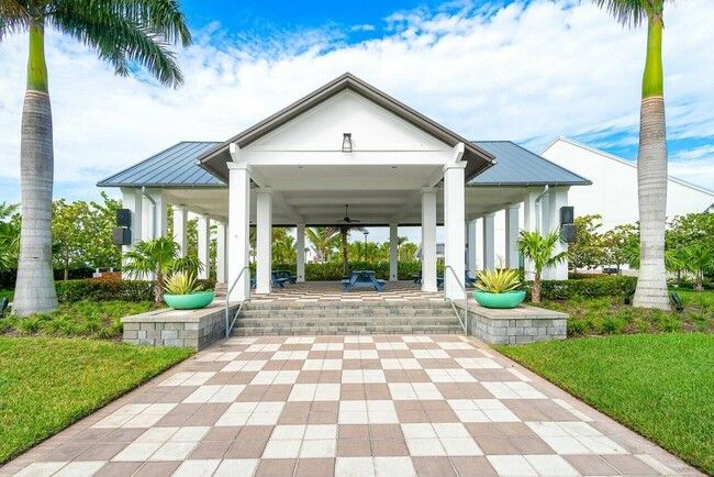 Building Photo - 14964 RedCove Pl