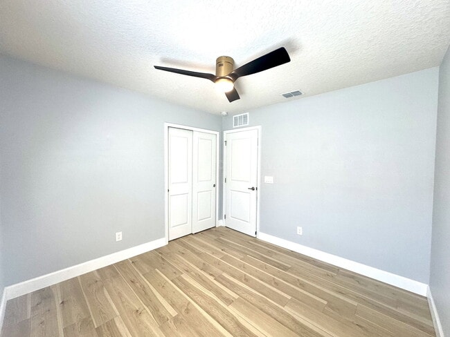 Building Photo - 3615 Voyager Ln