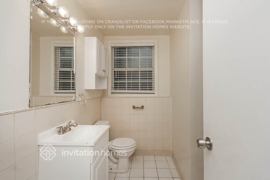 Building Photo - 24106 W Hazelcrest Dr