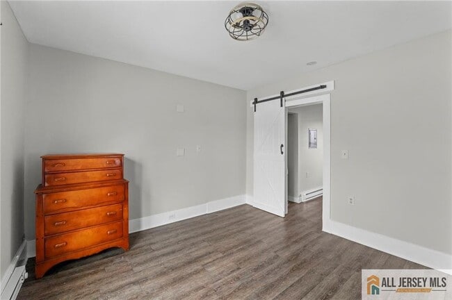 Building Photo - 56 Caroline Ave