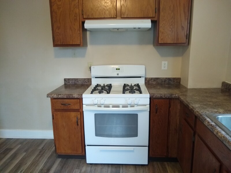 Building Photo - 2658 Deming Ave