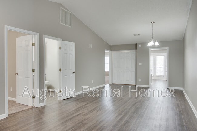 Building Photo - 4035 Calypso Dr