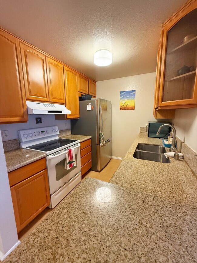 Building Photo - Beautiful 2 Bed/2 Bath Condo for Rent in Mission Verde!