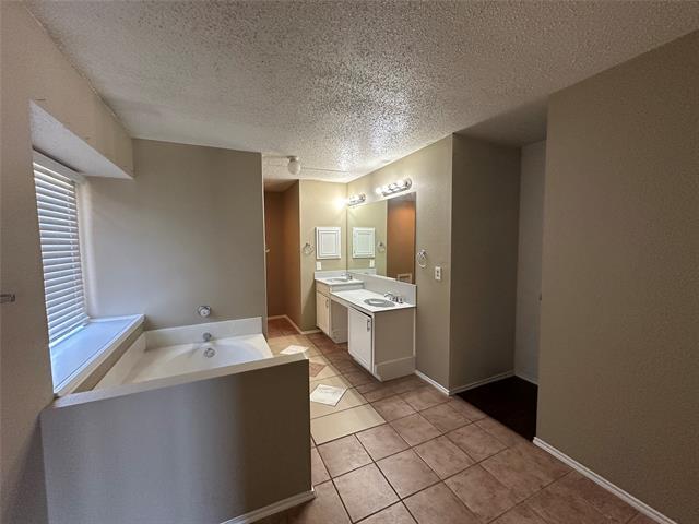 Building Photo - 6109 Cypress Dr