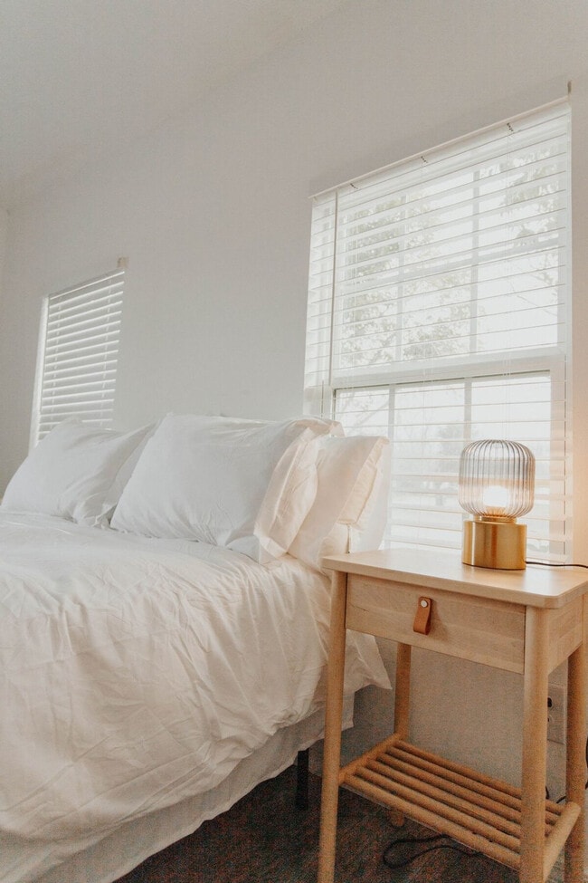 Building Photo - 3729-3727 N 24th St