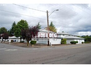 Building Photo - 04703