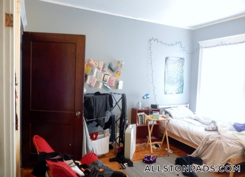 Building Photo - 21 Long Ave