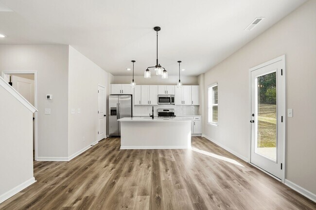 Building Photo - Brand New 4BR Home in The Pines at Paw Creek – Modern Design