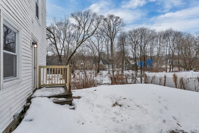 Building Photo - 73 Walnut St