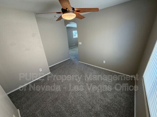 Building Photo - 4320 Laguna Garden Ave