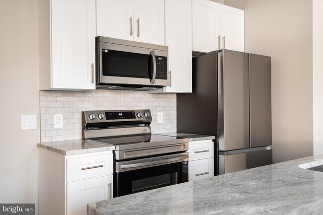 Building Photo - 2121 41 Market Street Unit 103