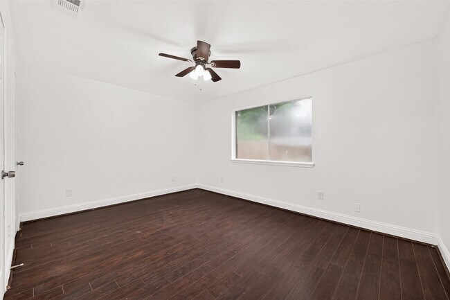 Building Photo - 7214 Addicks Clodine Rd
