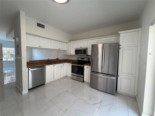 Building Photo - 9820 NW 56th Pl