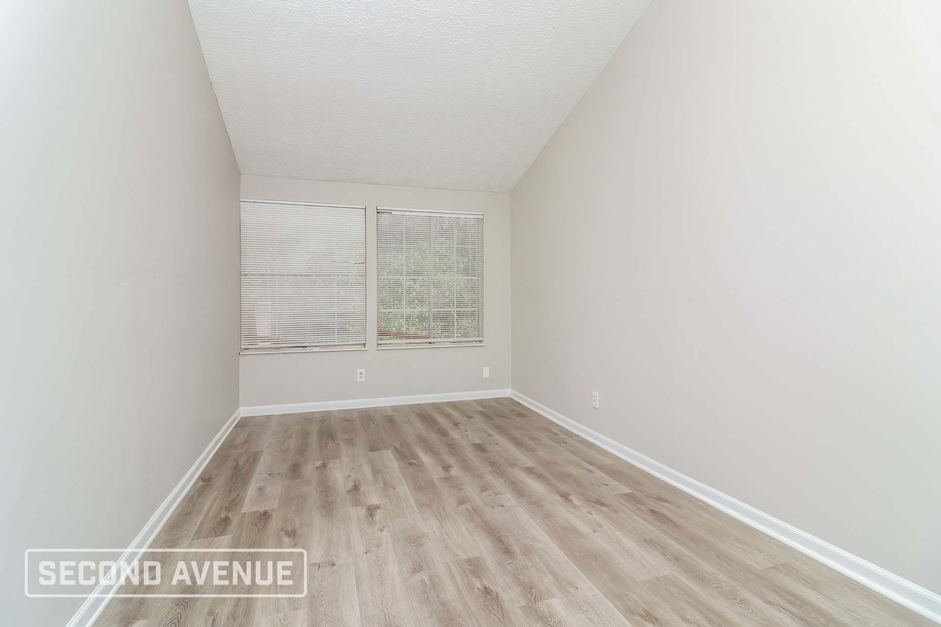 Building Photo - 2196 Scarbrough Dr