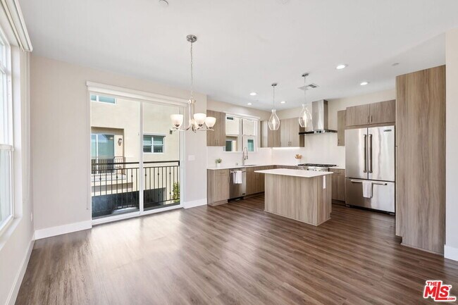 Building Photo - 4438 Paxton Pl