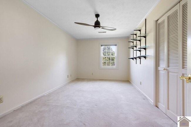 Building Photo - 51 Martin Cir