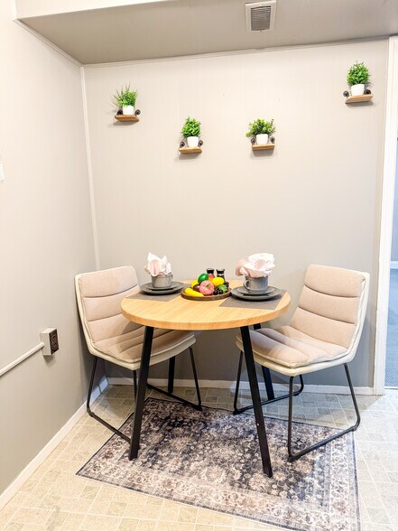 Building Photo - 134 Mississippi Ave SE