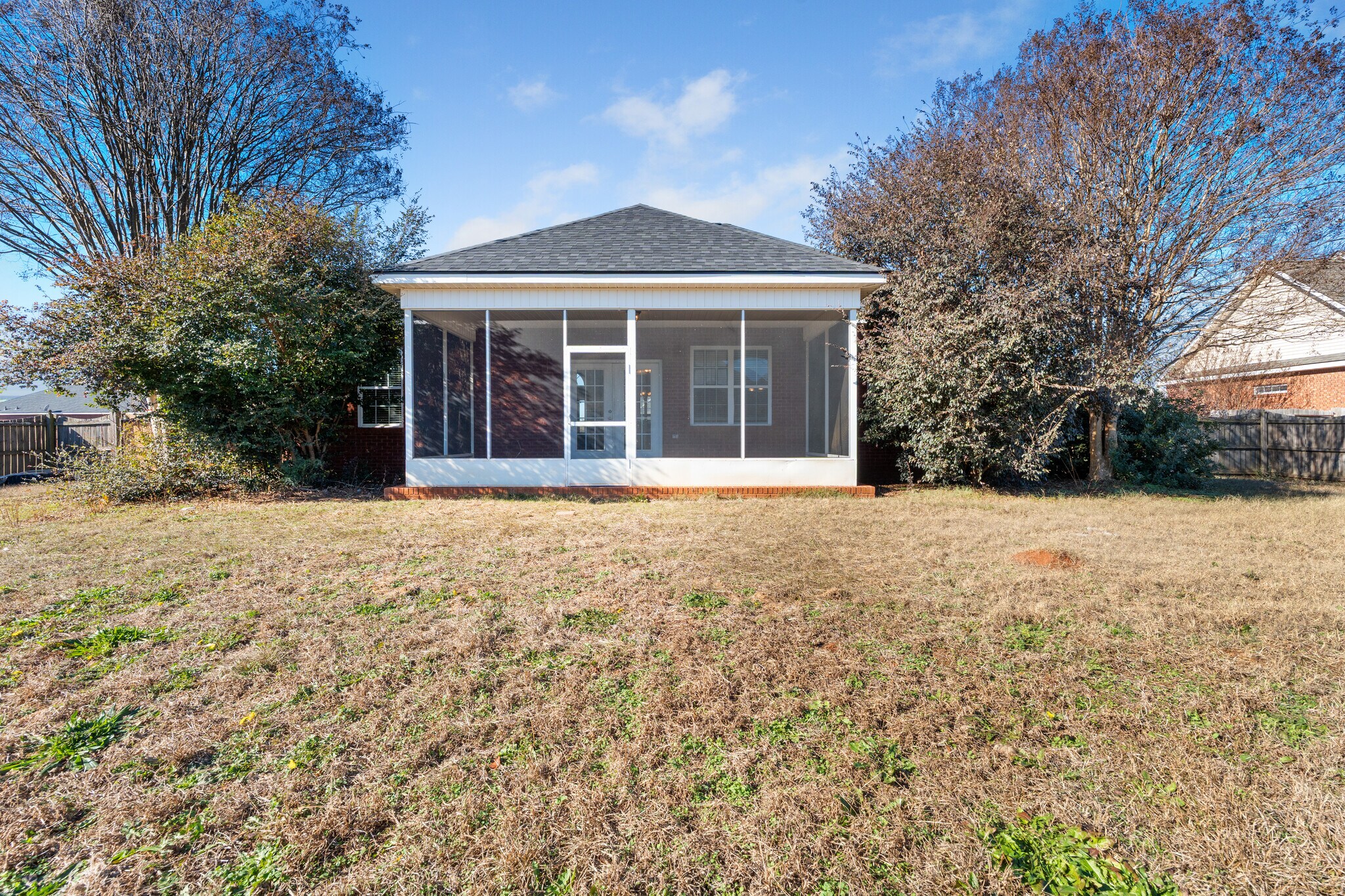 Building Photo - 119 Daventry Ln