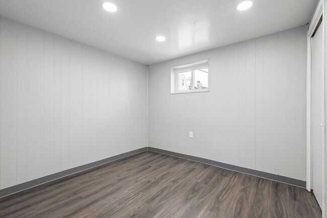 Building Photo - 3900 Howley St