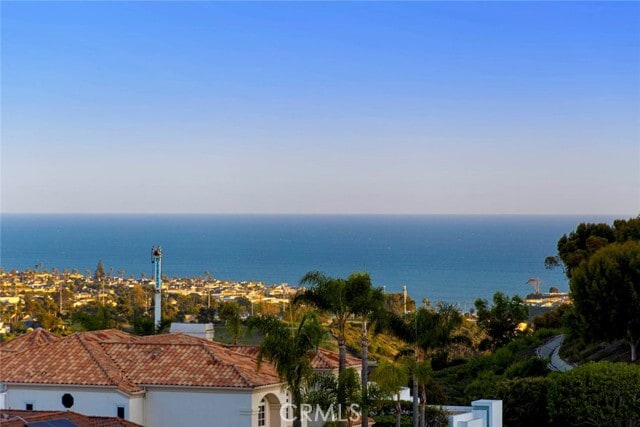 Building Photo - 12 San Remo