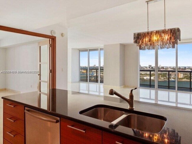 Building Photo - 50 Biscayne Blvd